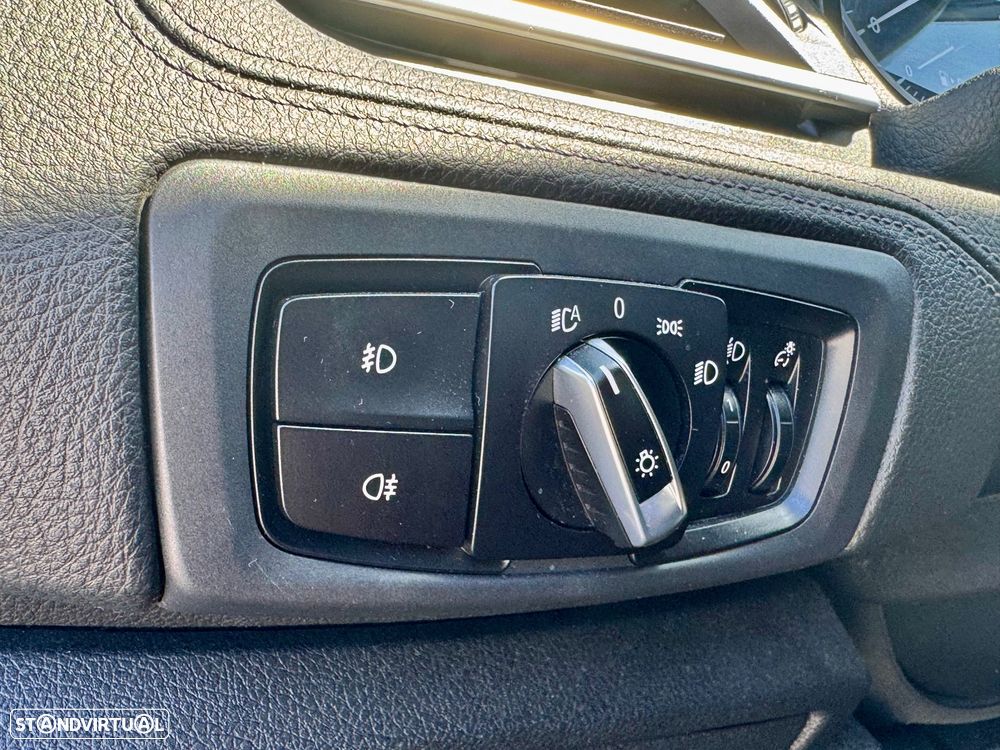 BMW 218 Gran Tourer d 7L Line Sport Auto - 44