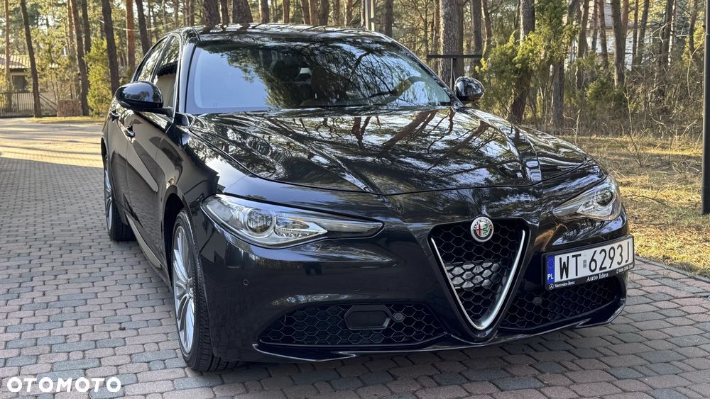 Alfa Romeo Giulia 2.0 Turbo 16V AT8-Q4 Ti - 2