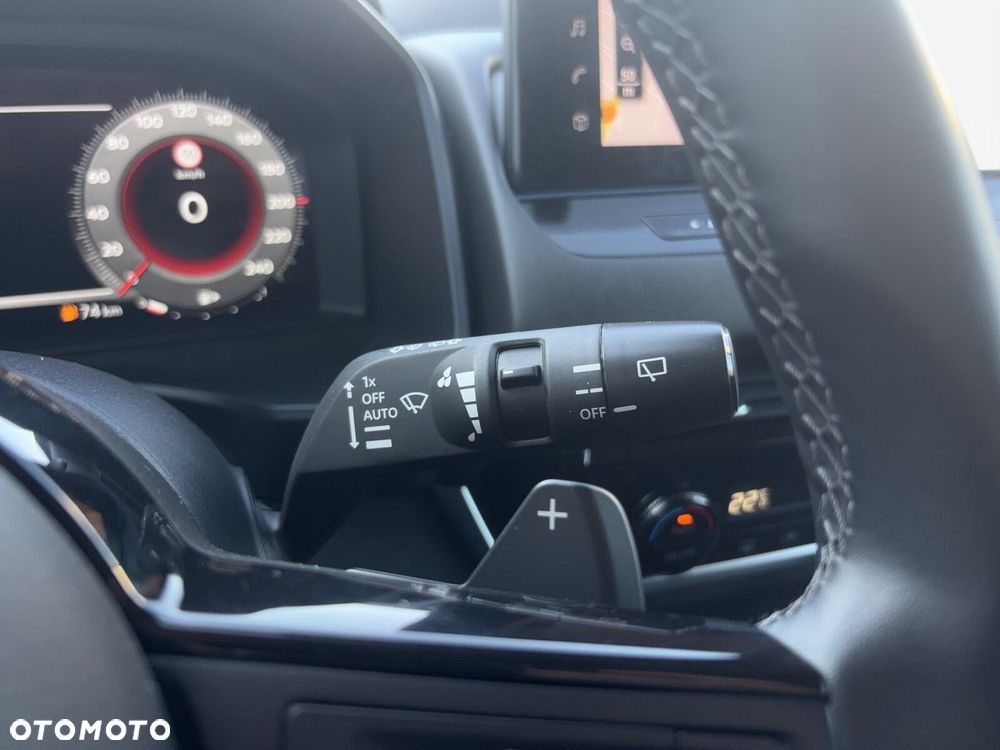 Nissan Qashqai 1.3 DIG-T MHEV N-Connecta Xtronic - 28