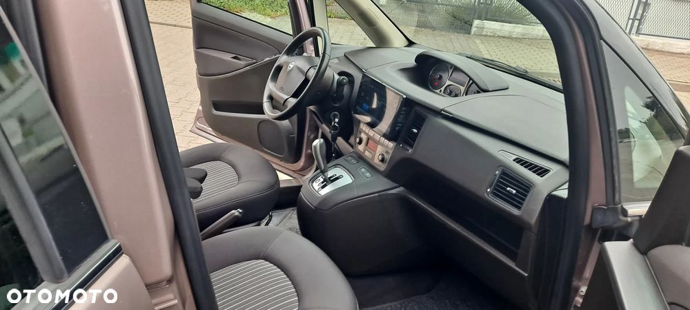 Lancia Musa 1.4 16v Automatik Platino Plus - 29