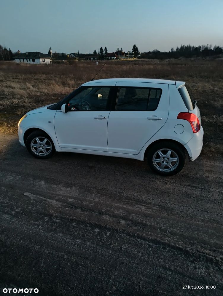 Suzuki Swift 1.3 GC (klm) - 9