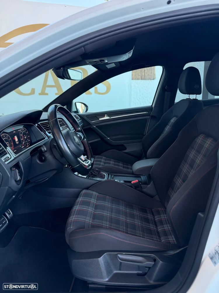 VW Golf 2.0 TSI GTI DSG Performance - 22