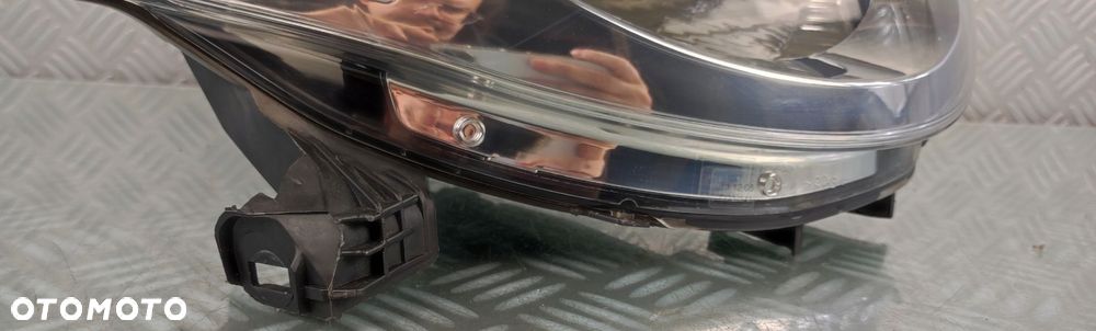 81110-0H050 lampa reflektor prawa prawy przód przednia CITROEN C1 2005-2012 - 11
