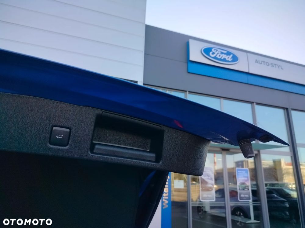 Ford Kuga 1.5 EcoBoost FWD ST-Line X - 16