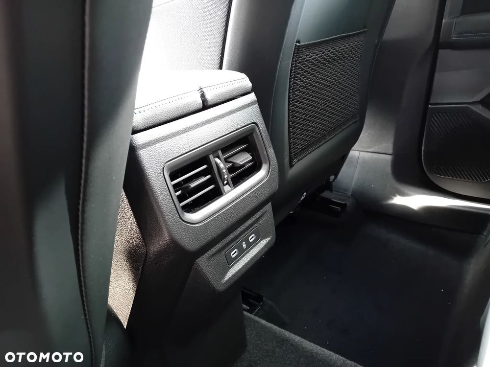 Renault Austral 1.3 TCe mHEV Esprit Alpine - 13