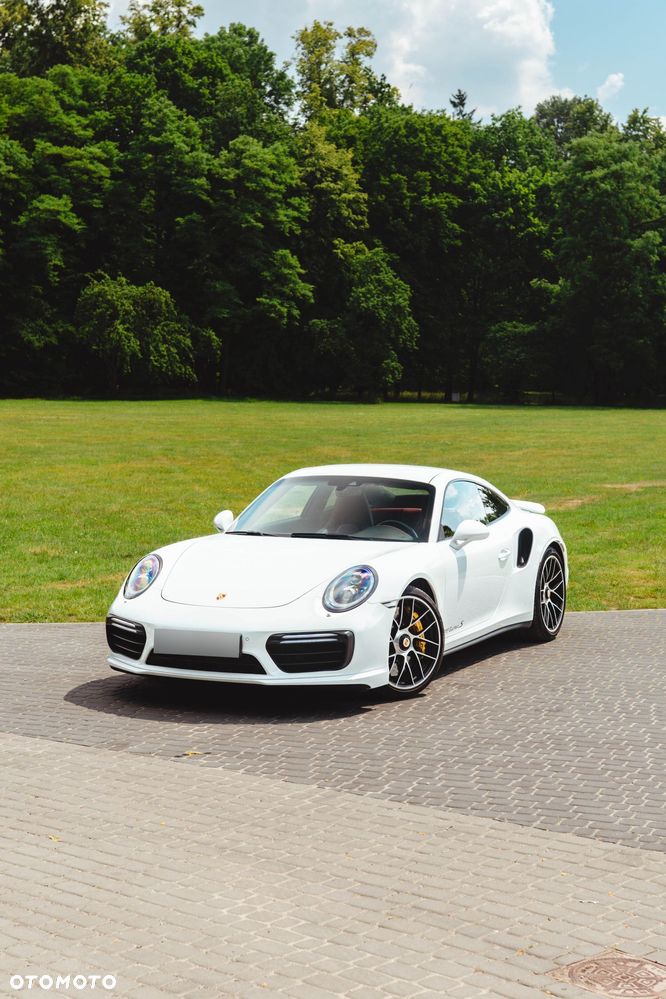 Porsche 911 Turbo S - 14