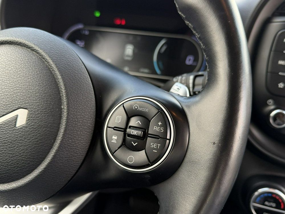 Kia Soul 64kWh M - 28