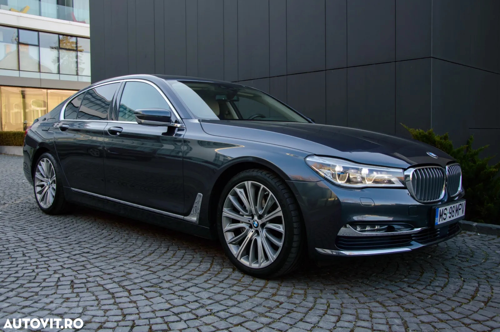 BMW Seria 7 740d xDrive - 4