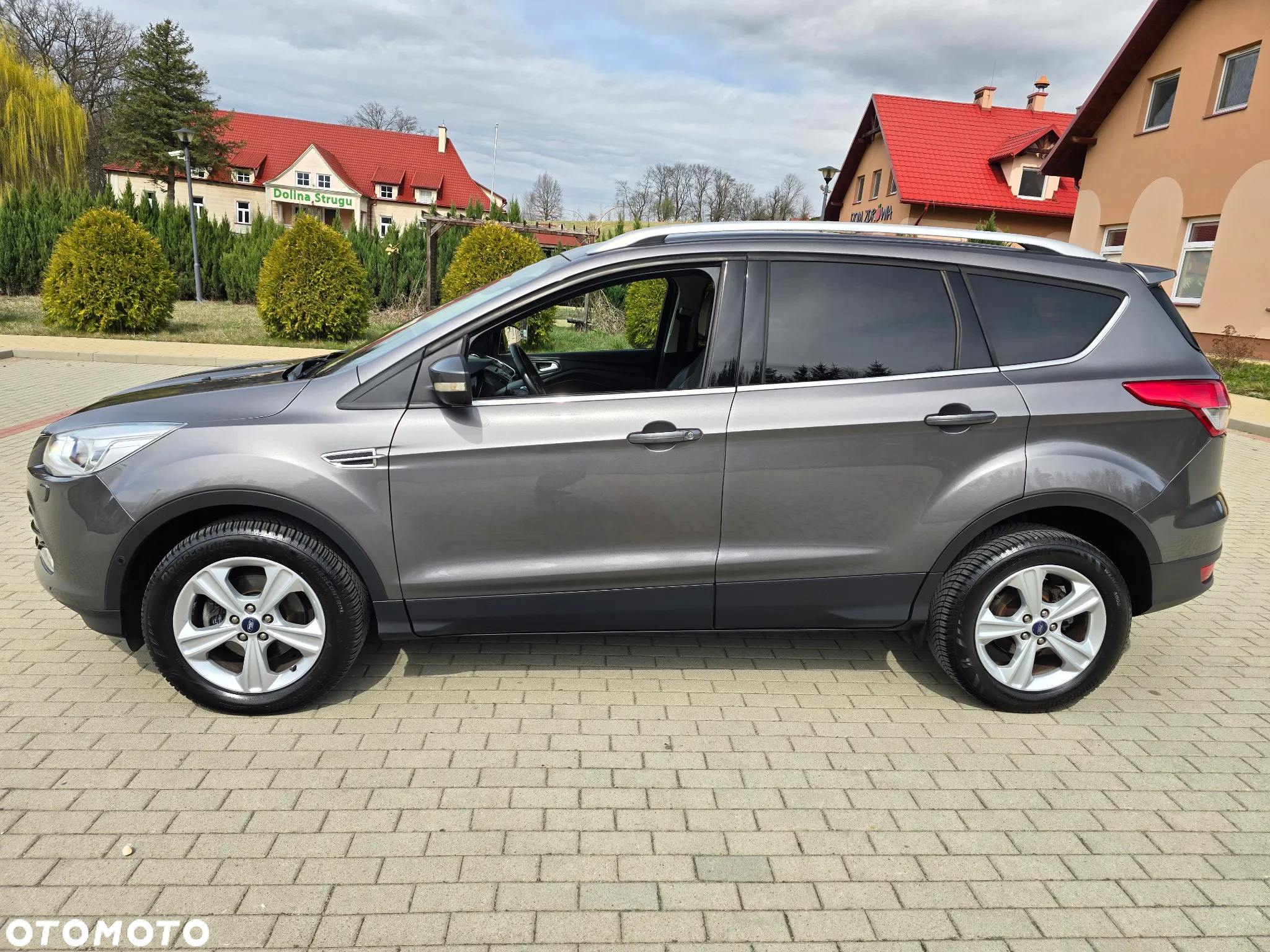 Ford Kuga 1.6 EcoBoost 2x4 Individual - 13