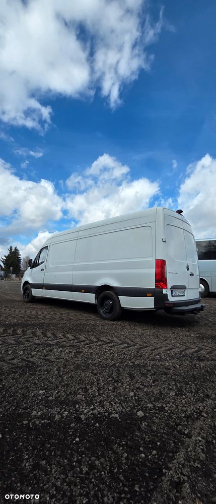 Mercedes-Benz Sprinter - 4