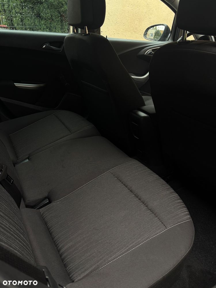 Opel Astra 1.7 CDTI DPF - 8