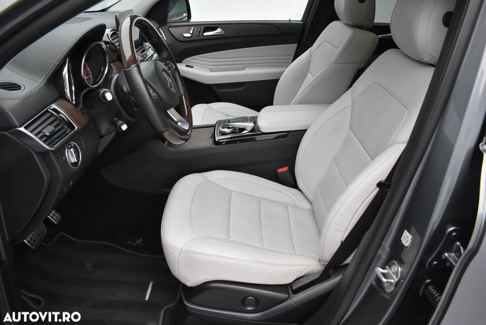 Mercedes-Benz GLE Coupe AMG 43 4M 9G-TRONIC OrangeArt Edition - 10