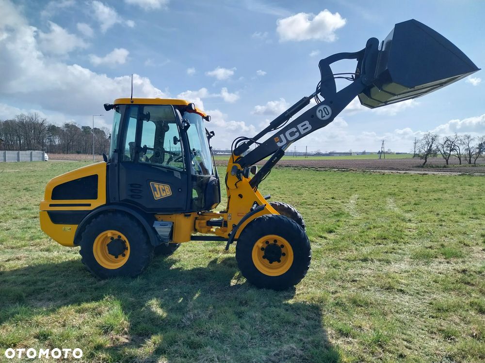 JCB 407 T4 - 27