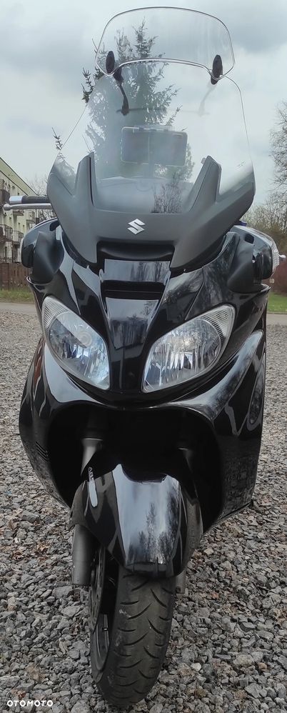 Suzuki Burgman - 4