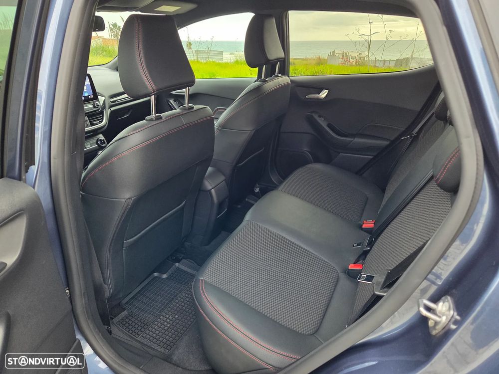 Ford Fiesta 1.0 EcoBoost MHEV ST-Line - 39