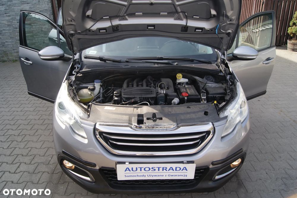 Peugeot 2008 1.2 Pure Tech Style - 10