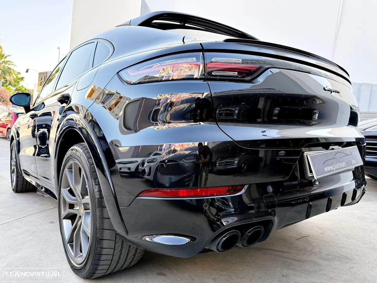 Porsche Cayenne Coupé E-Hybrid - 49