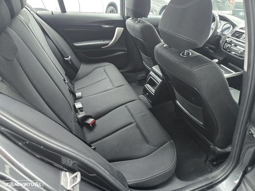 BMW 116 d Line Urban - 18