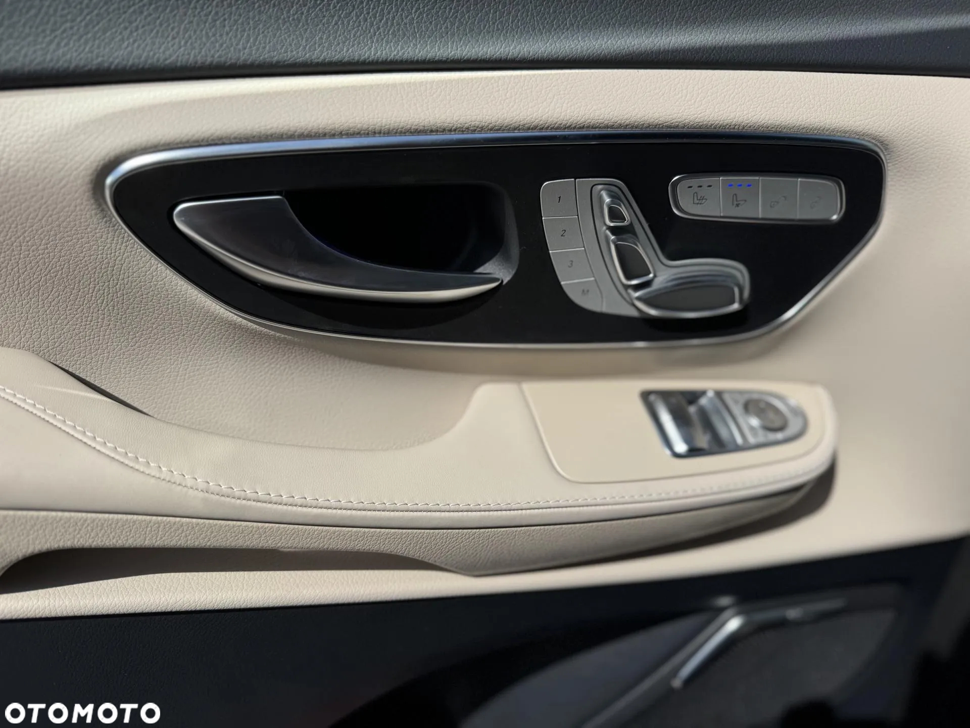 Mercedes-Benz Klasa V 300 d 4-Matic 9G-Tronic Exclusive (ekstra d³) - 10
