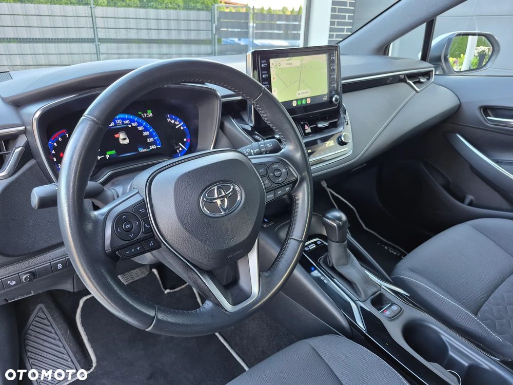 Toyota Corolla 1.8 Hybrid Comfort - 18