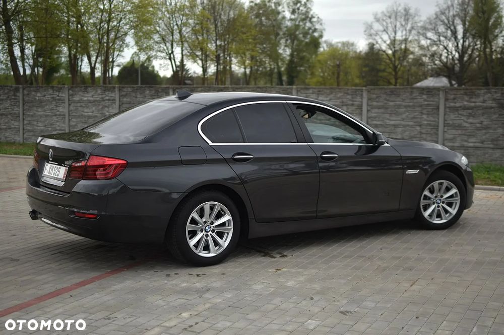BMW Seria 5 525d Sport-Aut - 10
