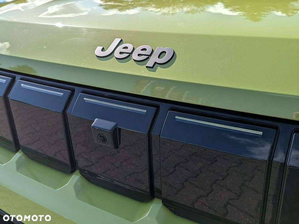 Jeep Compass 1.2 e-Hybrid DCT6 First Edition - 6