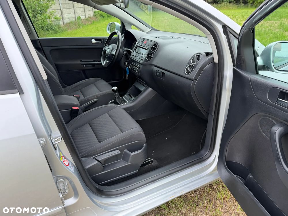 Volkswagen Golf Plus - 11
