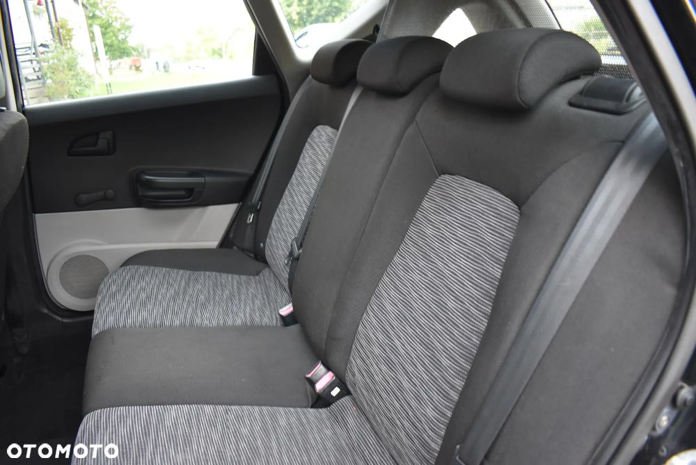 Kia Ceed - 15
