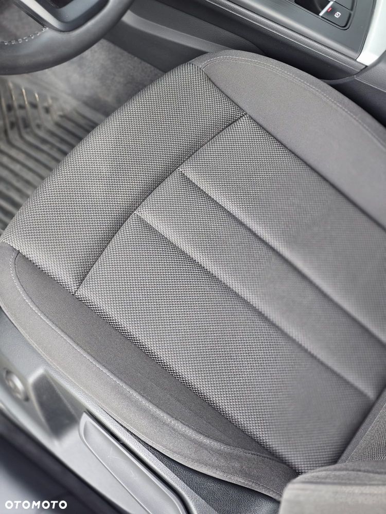 Audi A4 Avant - 27