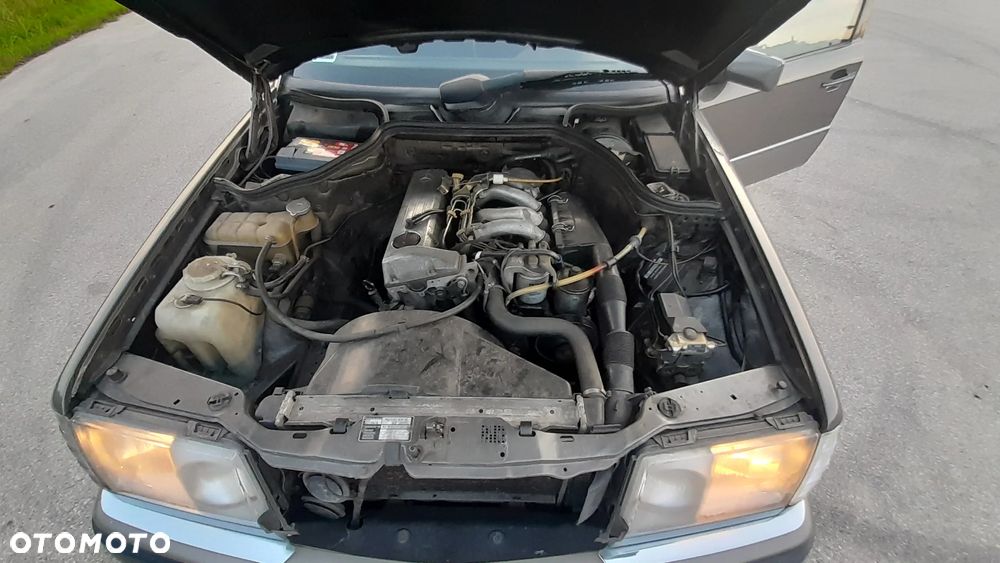 Mercedes-Benz W124 (1984-1993) - 23
