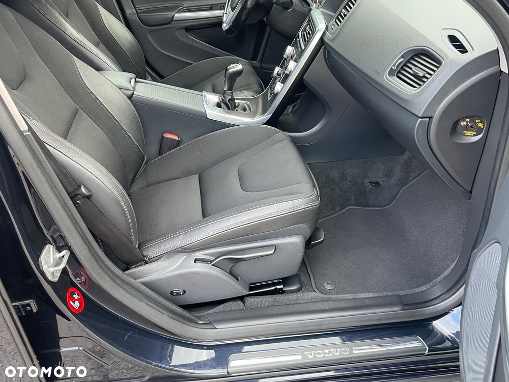 Volvo V60 - 25