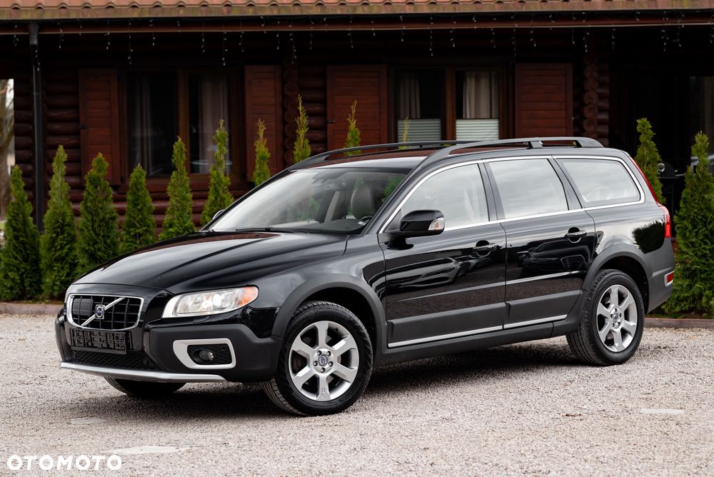 Volvo XC 70 D5 AWD Momentum - 3