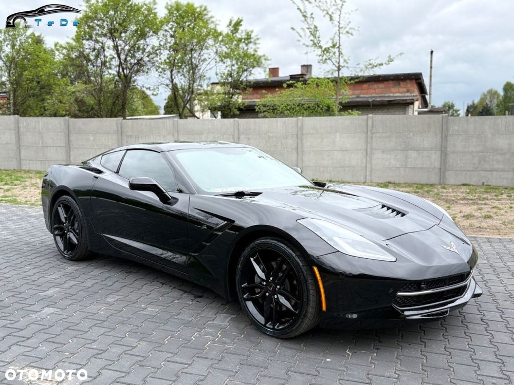 Chevrolet Corvette - 9