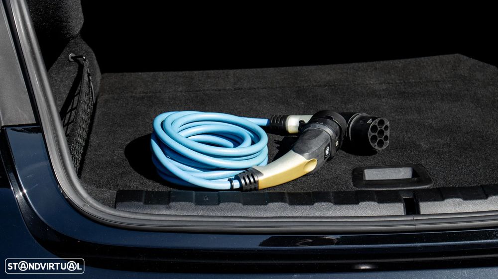 BMW 330 - 20