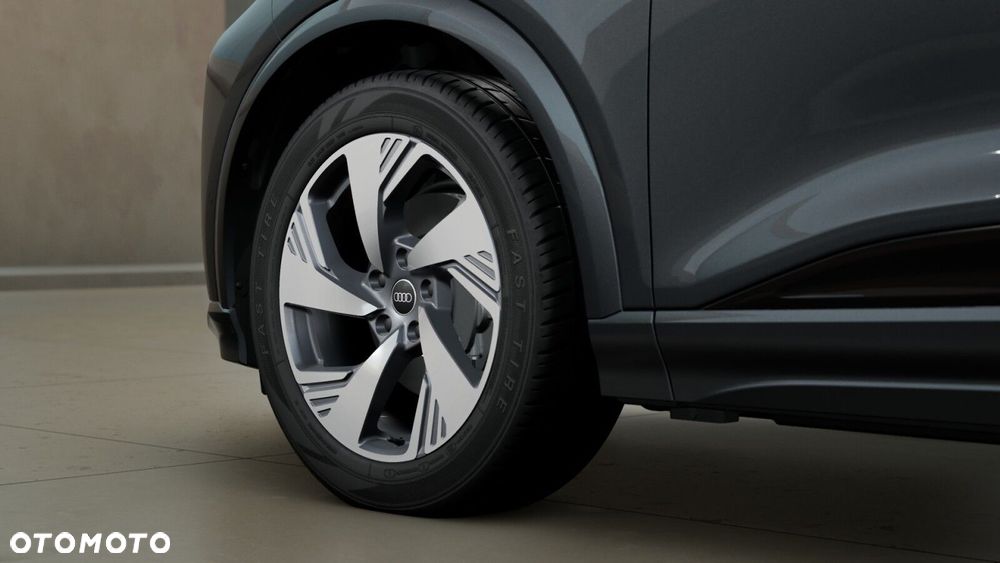 Audi Q6 e-tron - 6