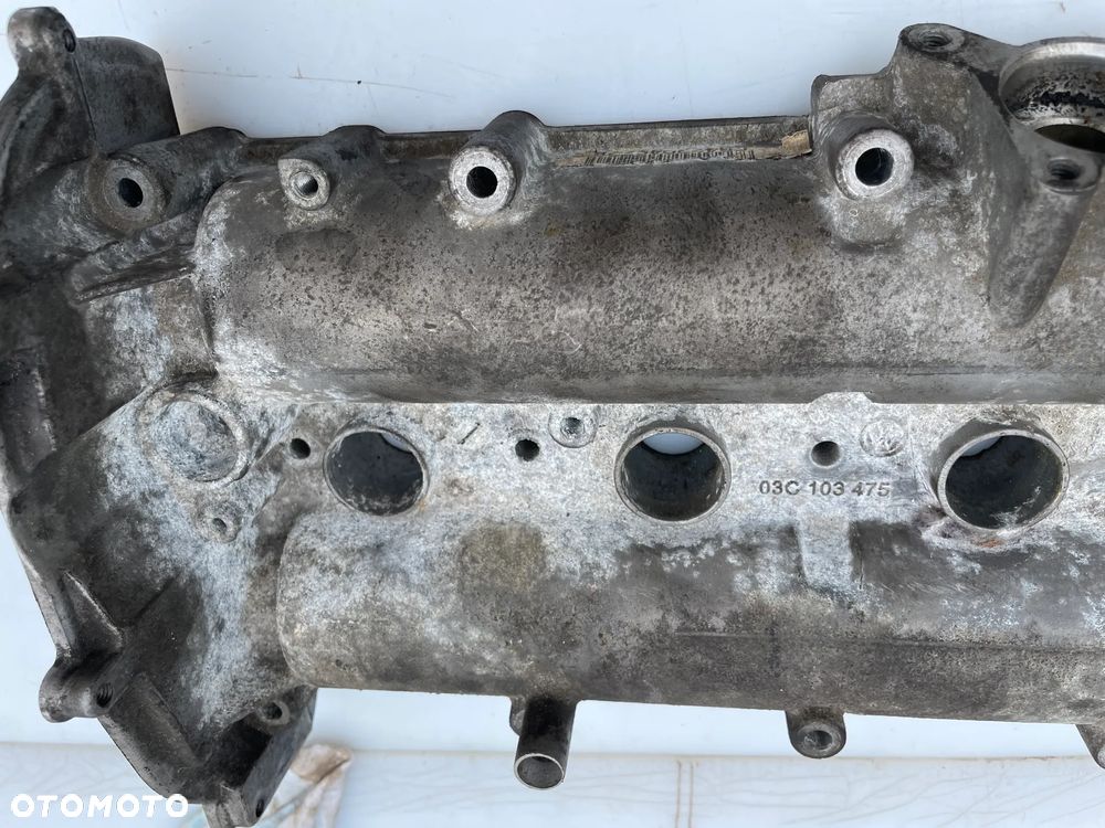 Pokrywa zaworów wałki rozrządu vw Golf V 03C103475 03CAS 03CAH - 2