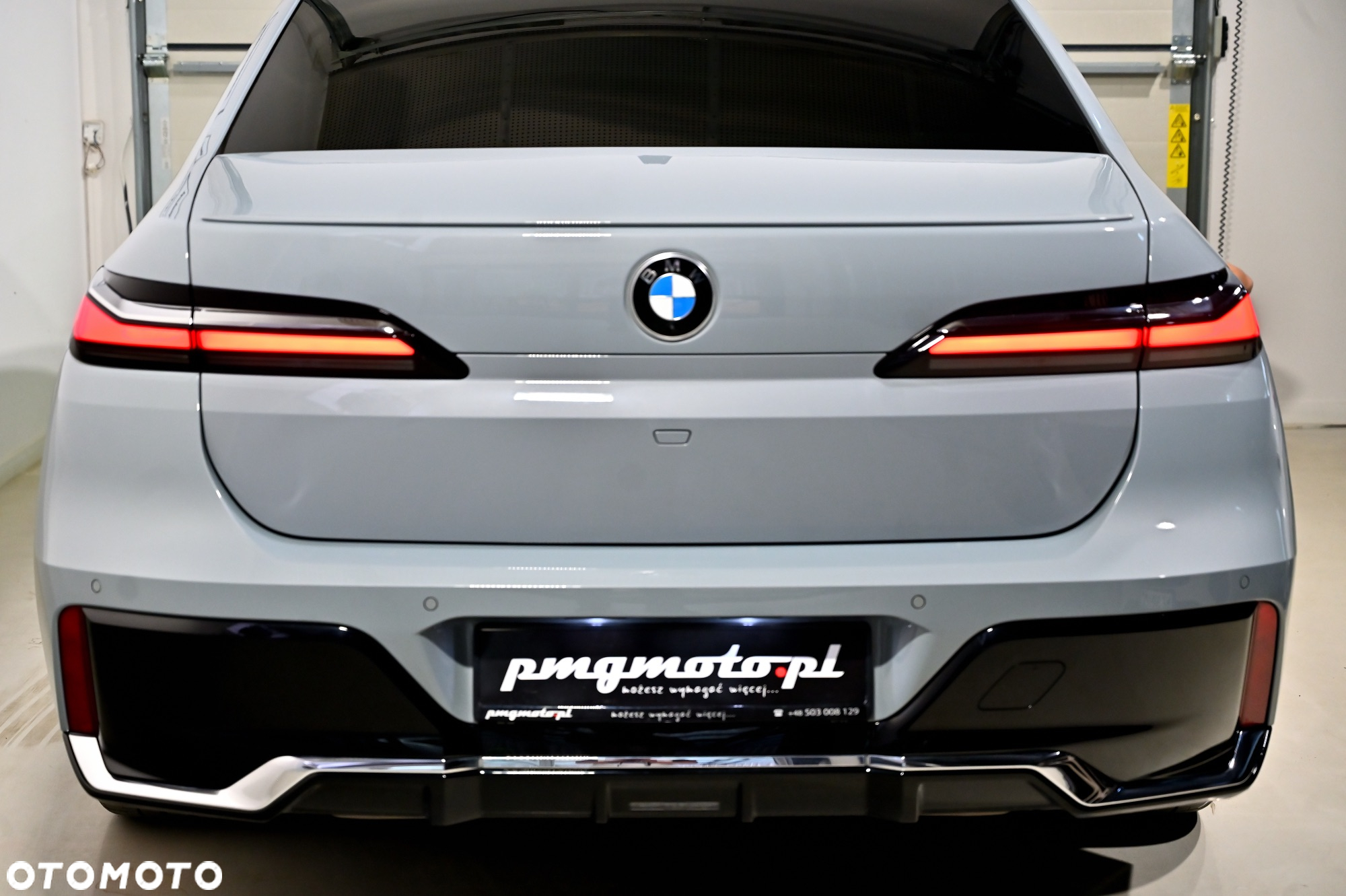 BMW Seria 7 - 32