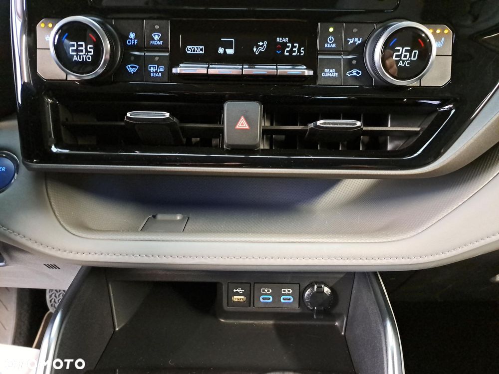 Toyota Highlander - 30