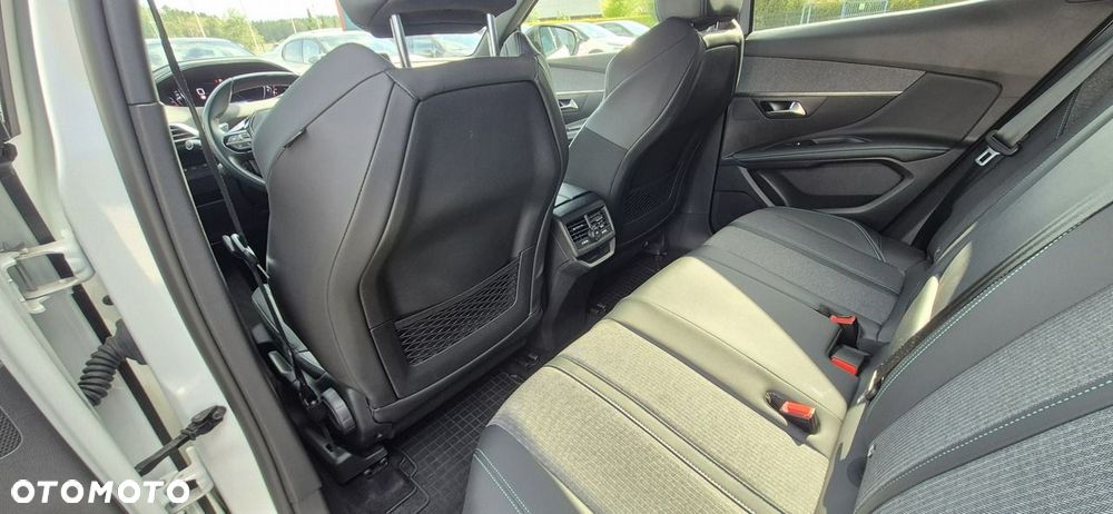 Peugeot 3008 1.2 PureTech Allure Pack S&S EAT8 - 28