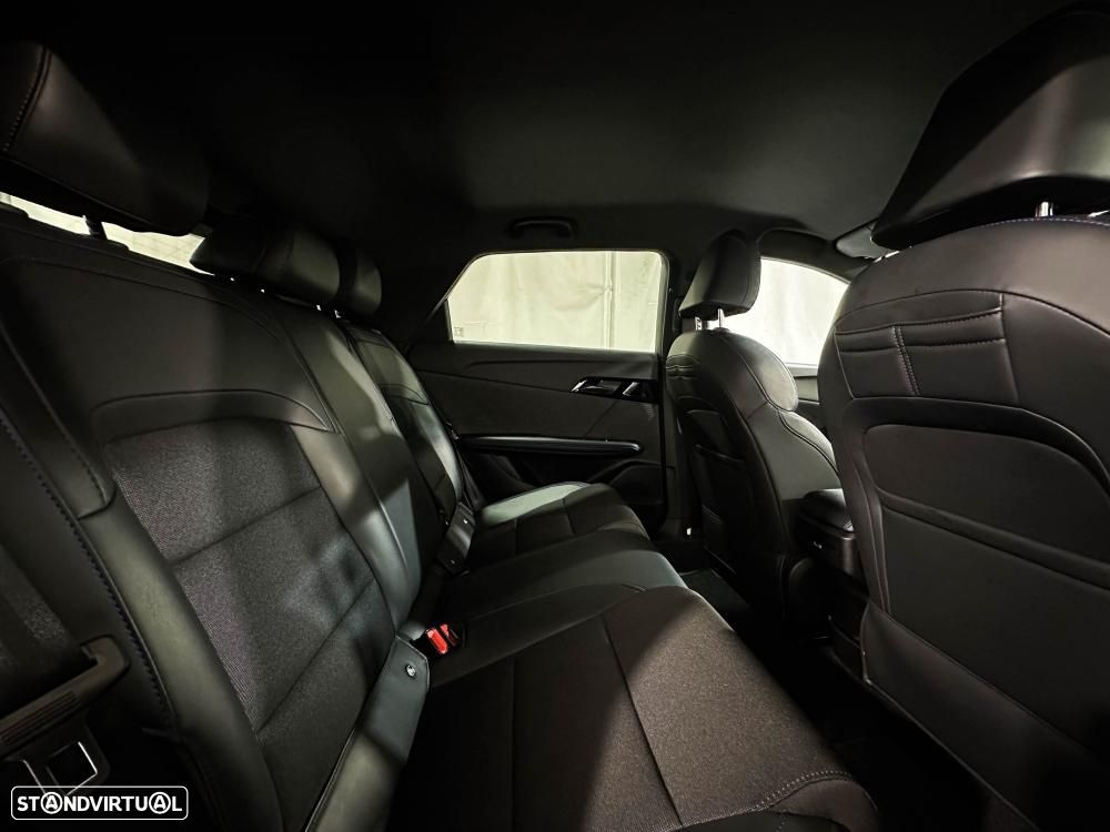 MG MG4 77 kWh Extended Range Luxury - 29