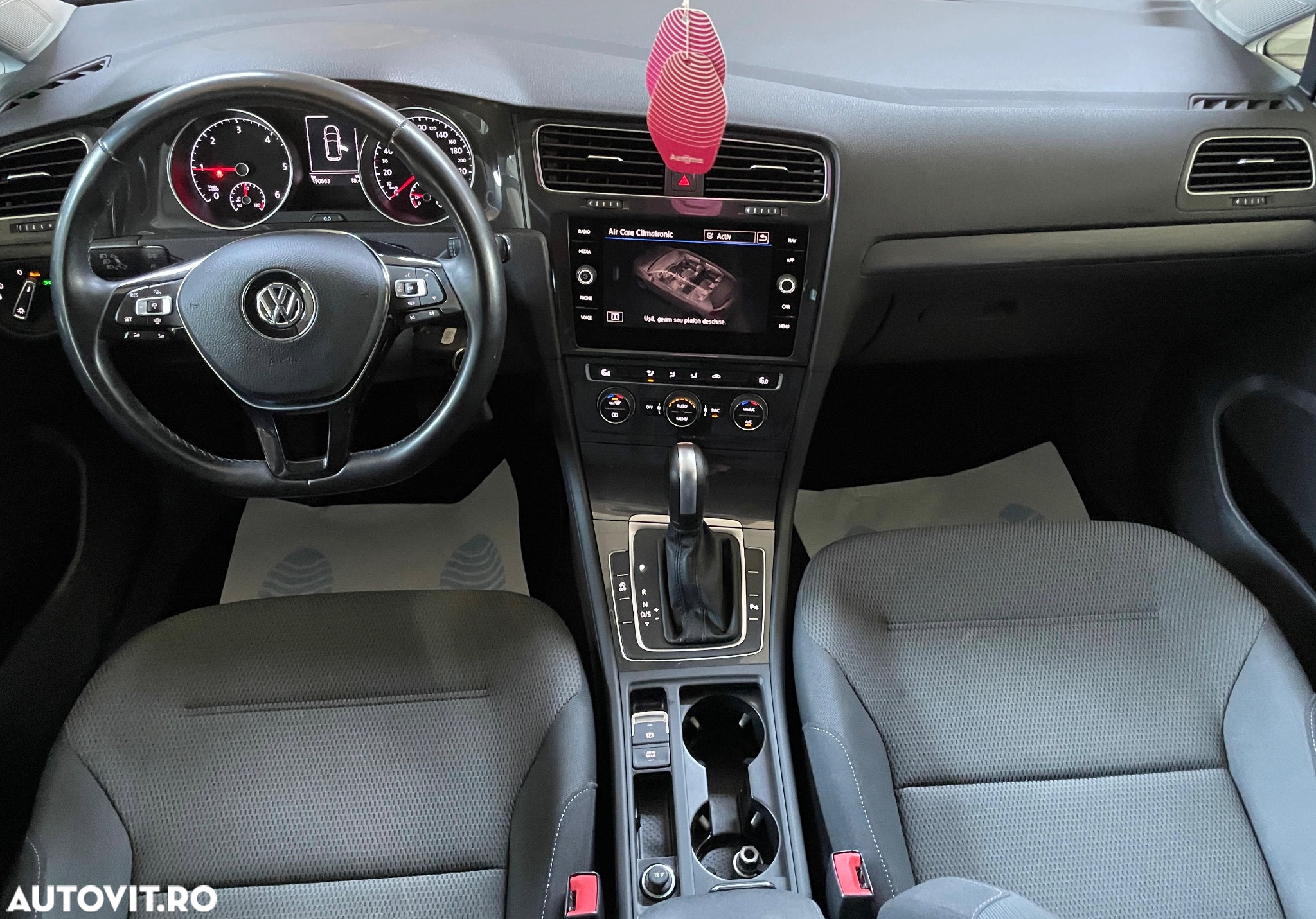 Volkswagen Golf 2.0 BlueTDI DSG Comfortline - 4