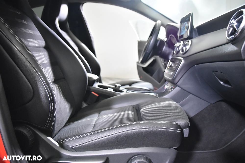 Mercedes-Benz CLA 200 - 12