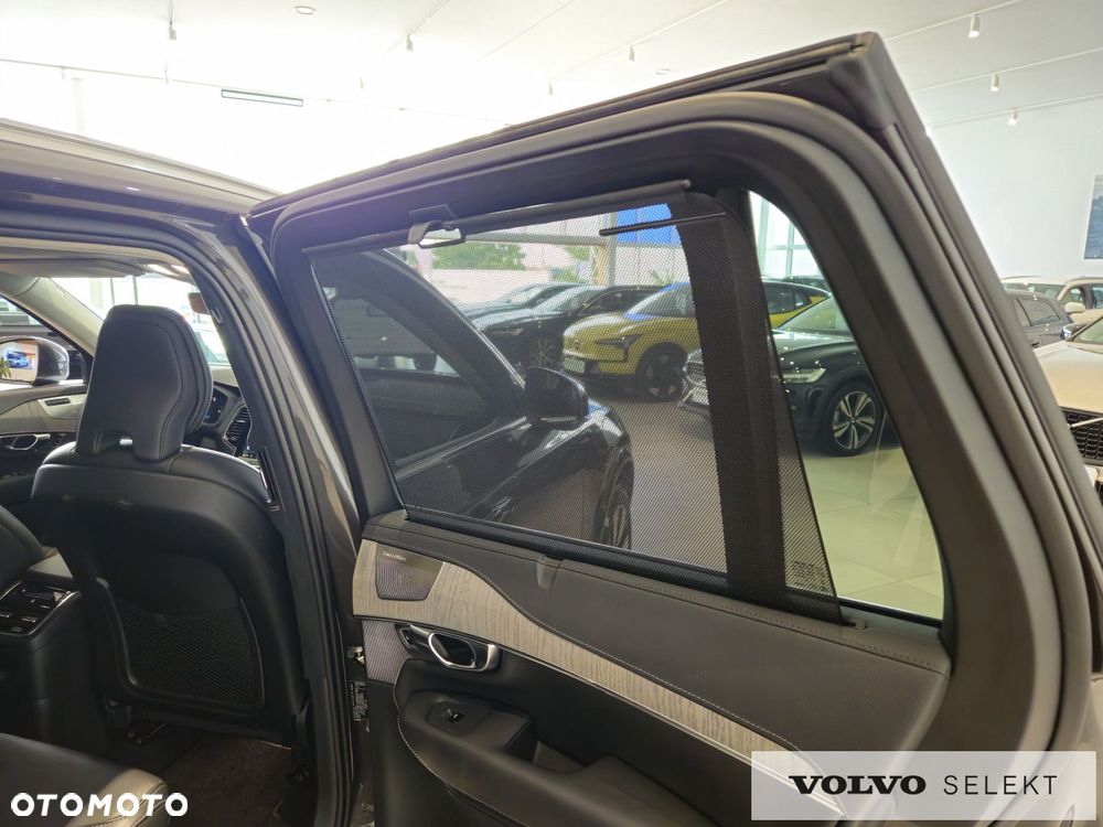 Volvo XC 90 - 35