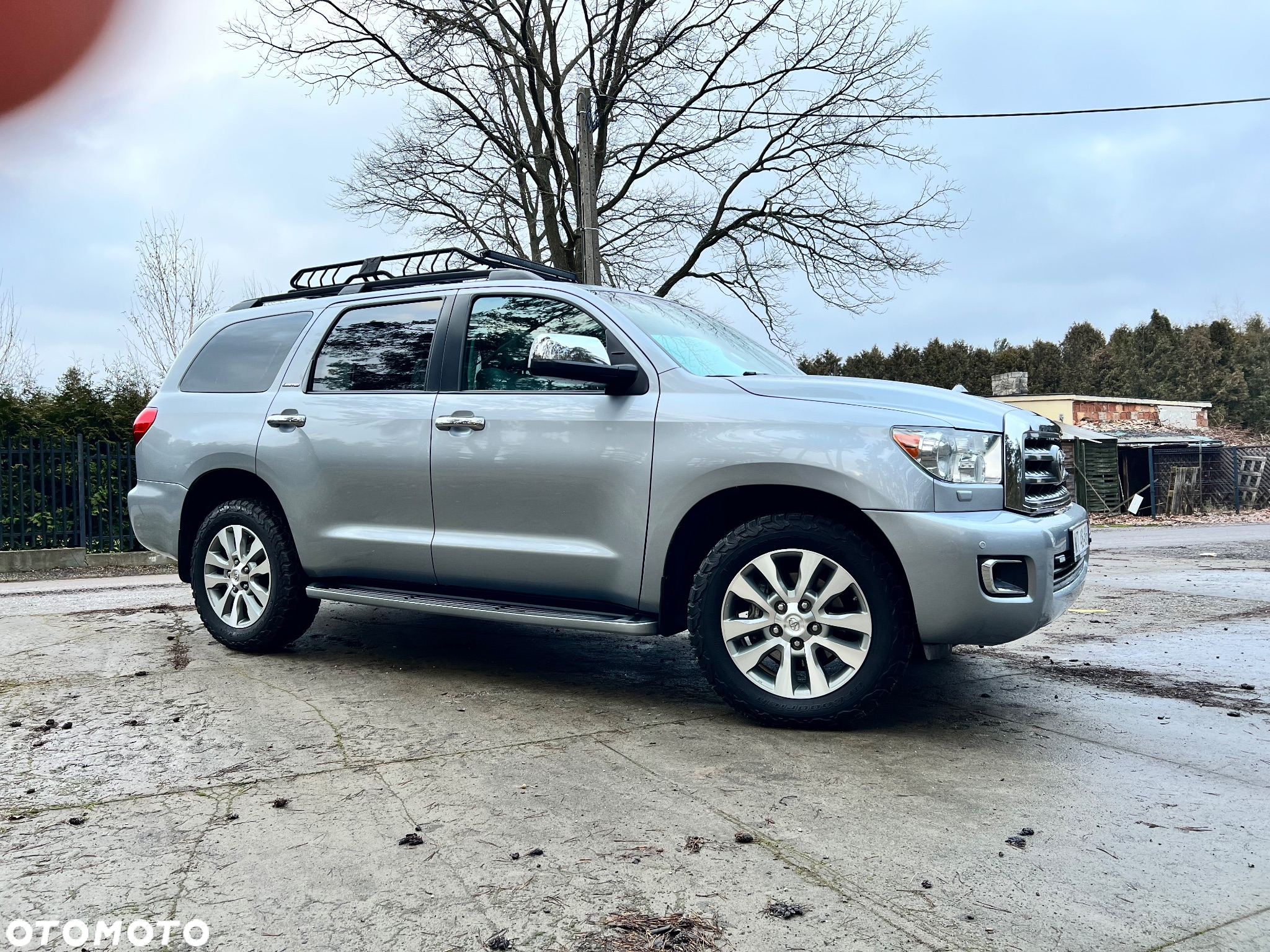 Toyota Sequoia - 14