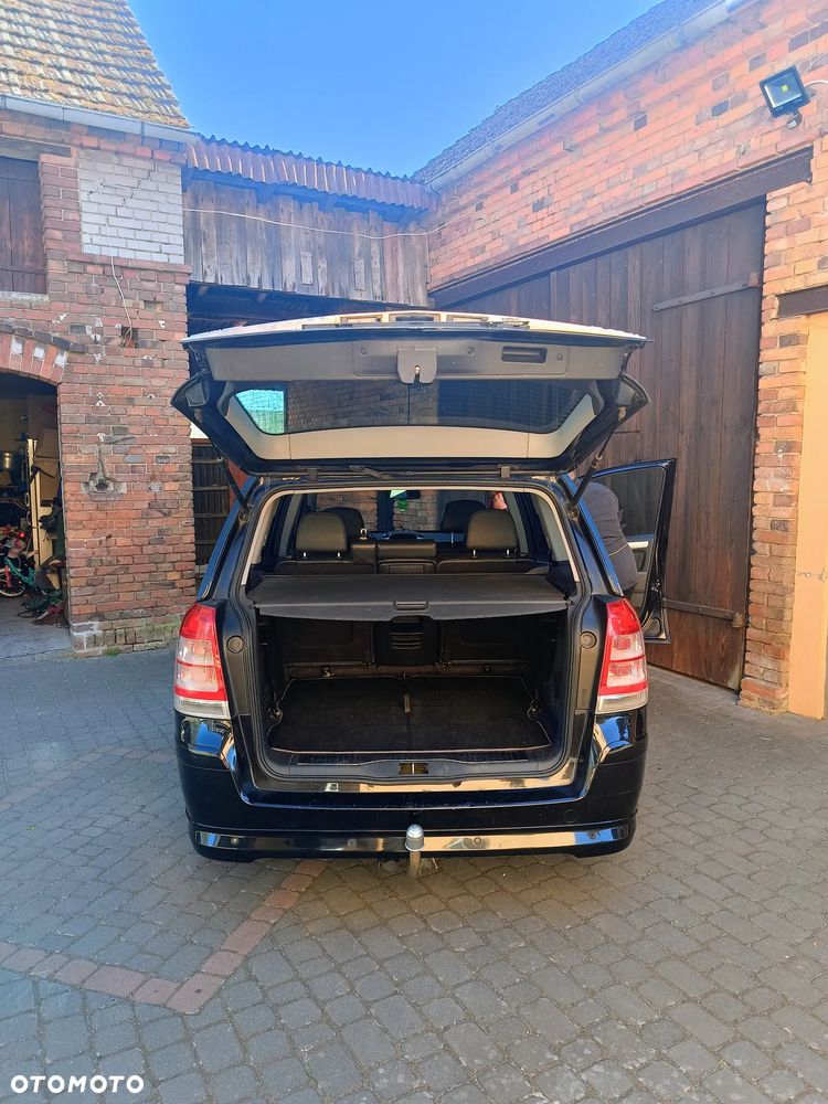 Opel Zafira 1.9 CDTI Sport - 21