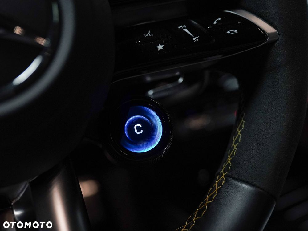 Mercedes-Benz CLA AMG 45 S 4-Matic+ 8G-DCT - 23