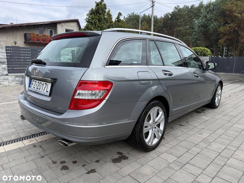 Mercedes-Benz C-Class 2008 photo 3