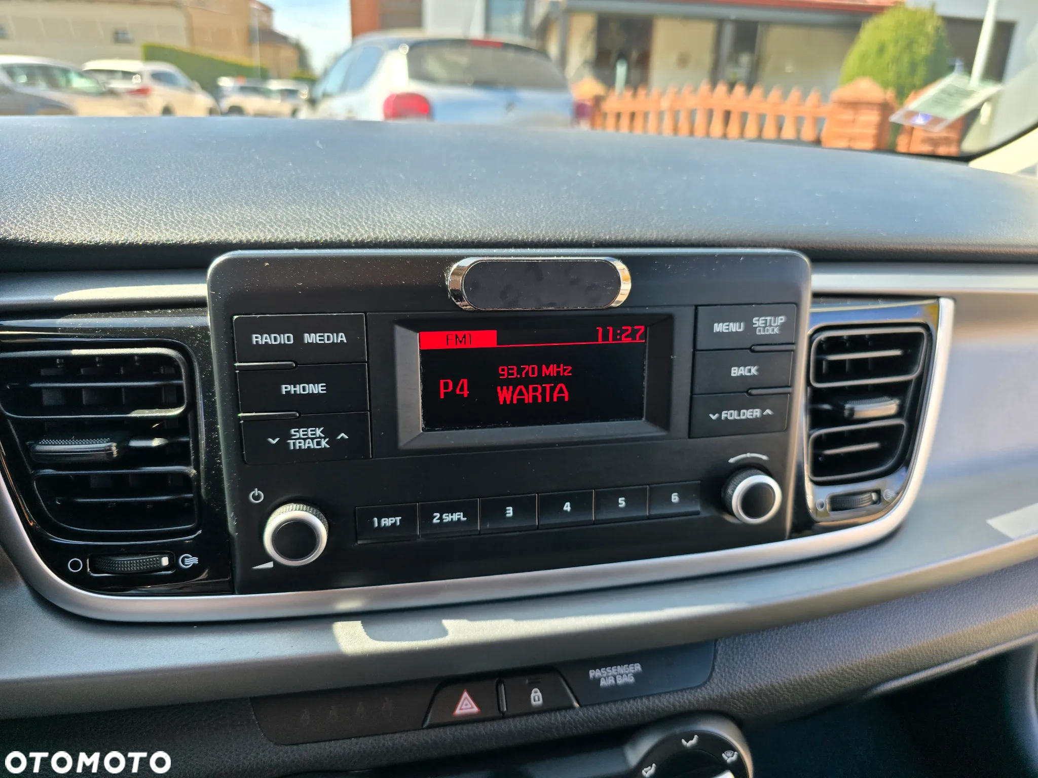 Kia Rio - 28