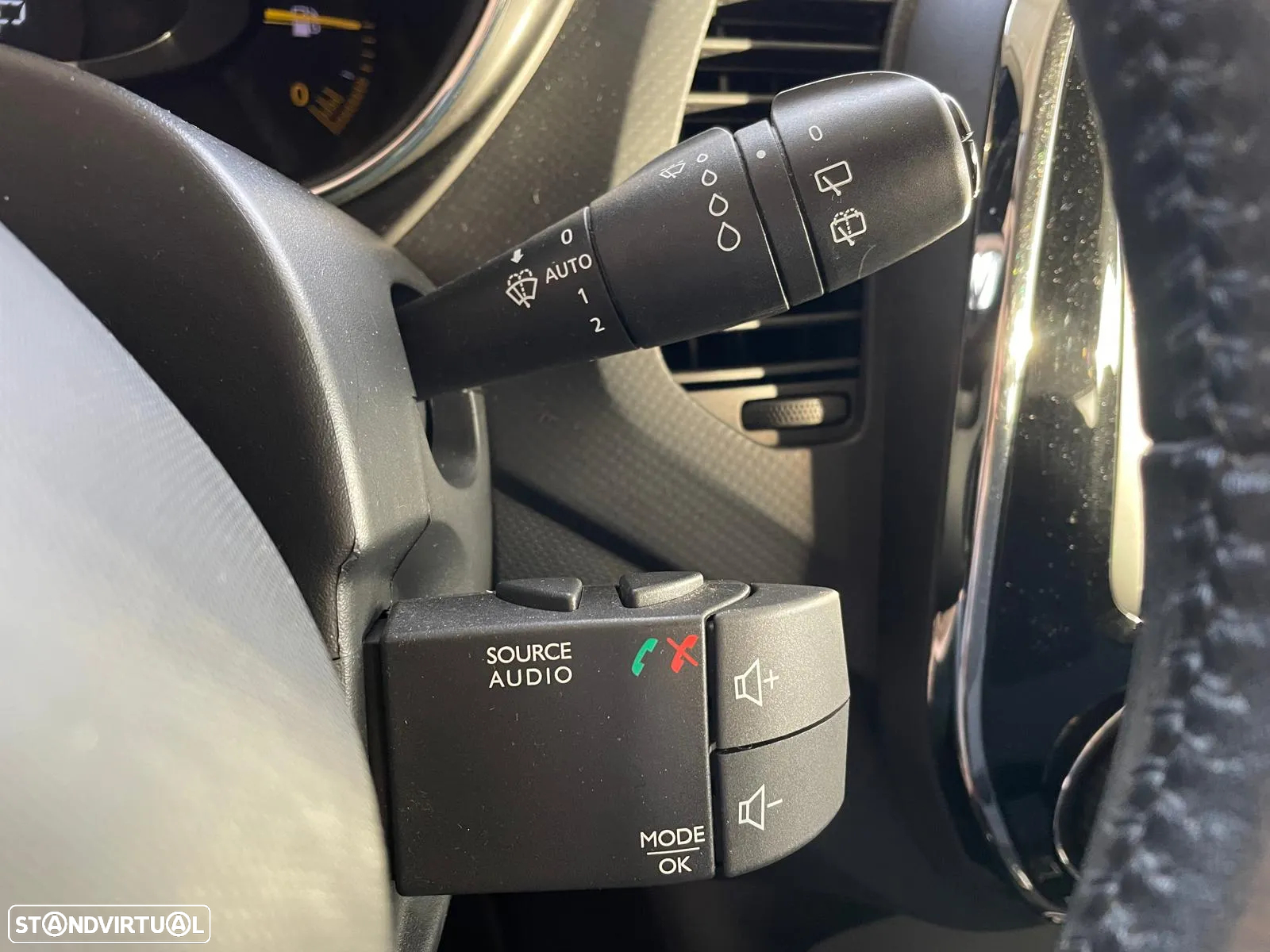 Renault Captur 1.2 TCe Exclusive EDC - 21