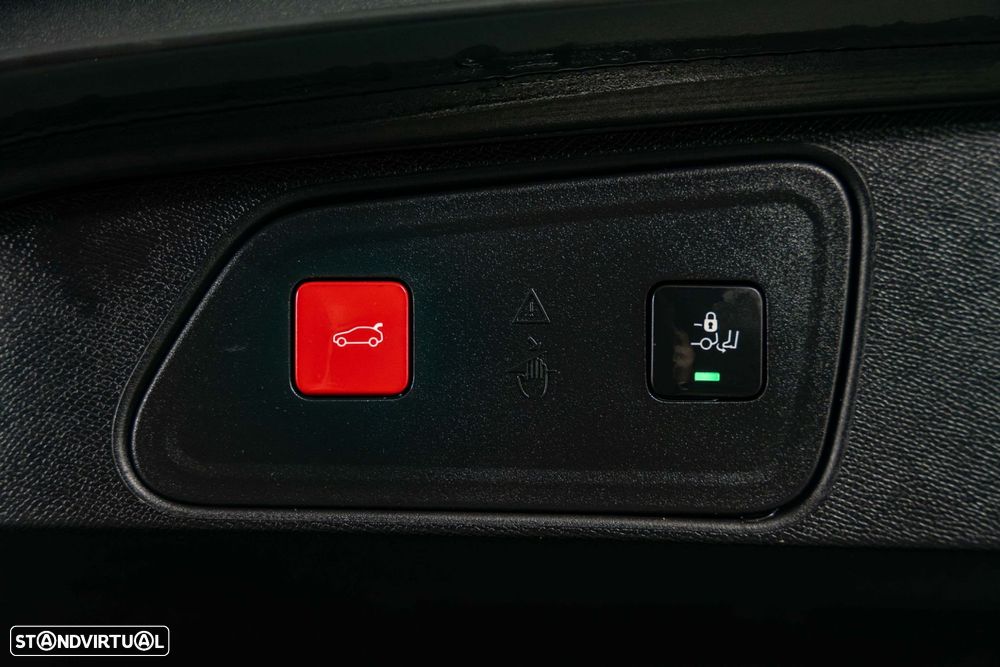 Peugeot 3008 1.6 Hybrid GT e-EAT8 - 21